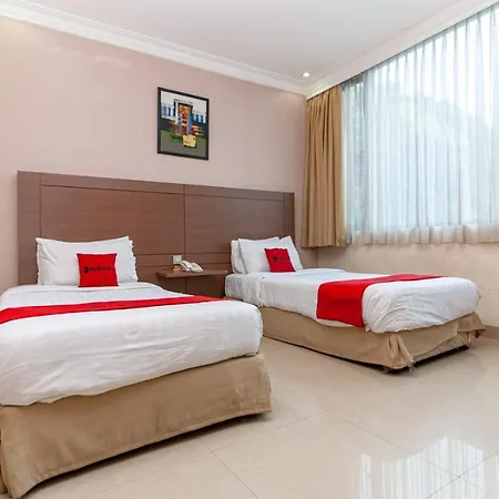 Reddoorz Premium At Hotel Ratu Residence-2
